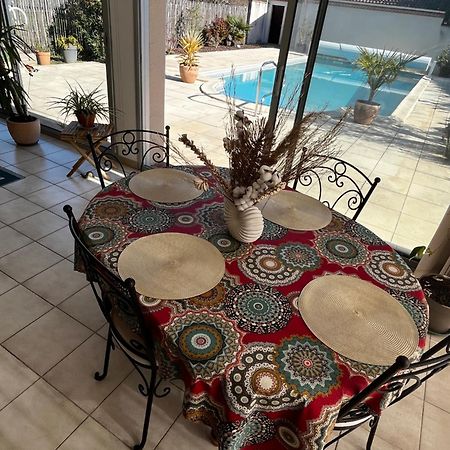 Bed and Breakfast Les Voyages De Louison Lavardac Exterior foto